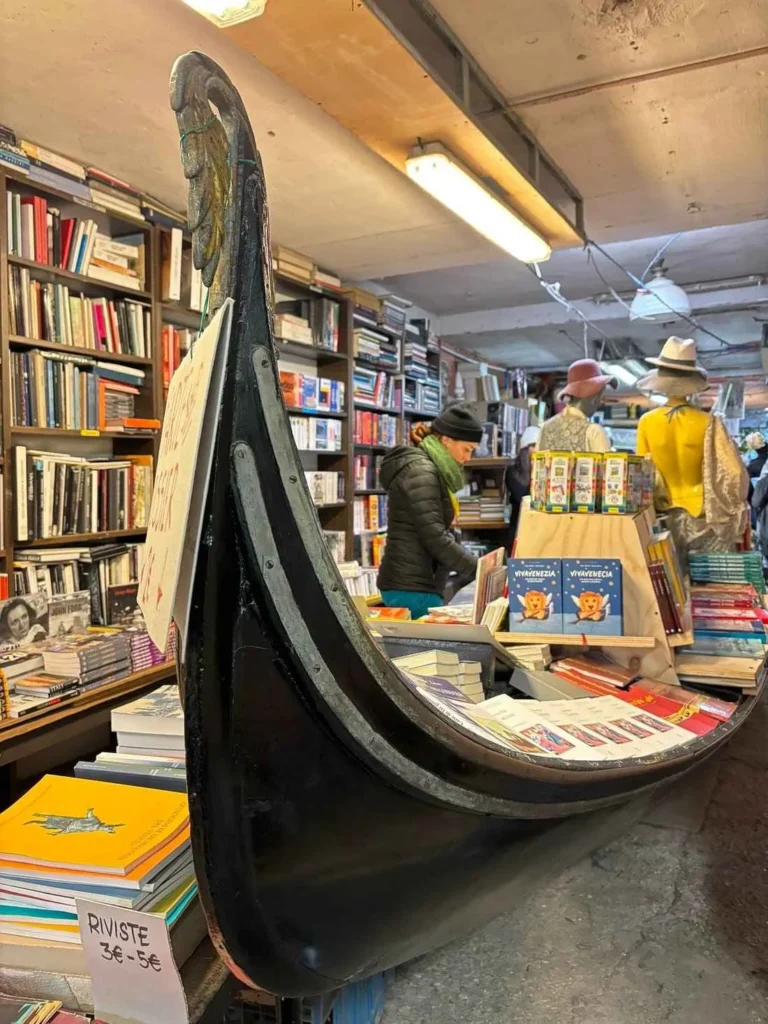 Gondola to save books from the acqua alta in Venice