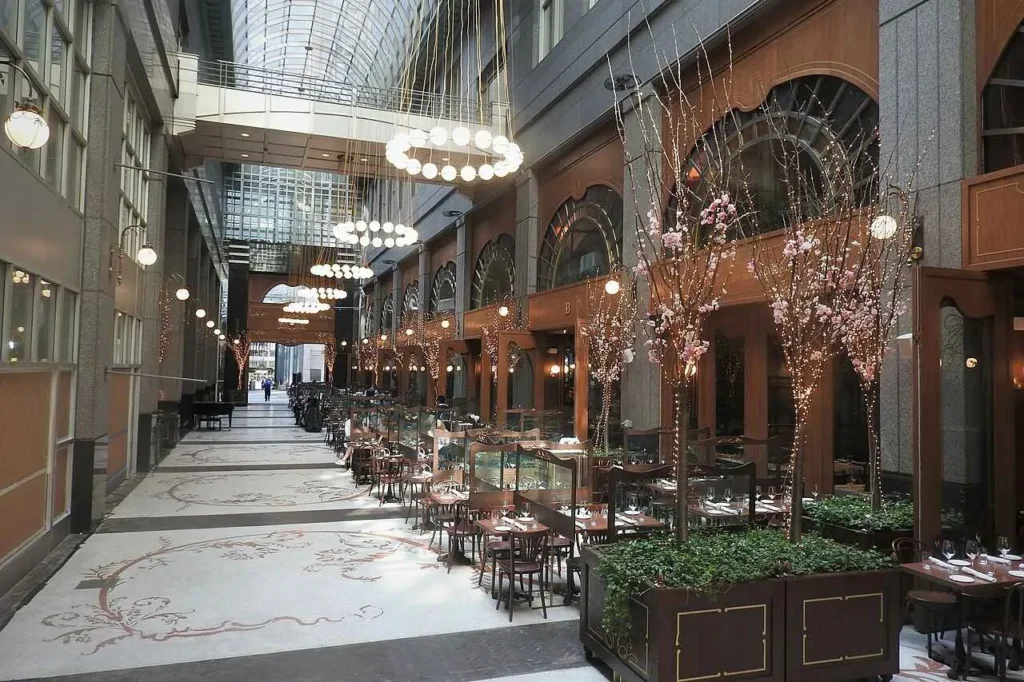 6 ½ Avenue, a rare urban quirk in NYC