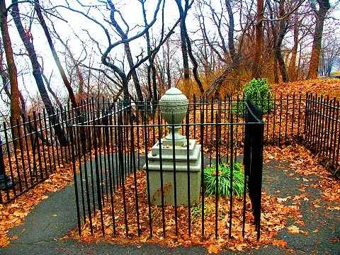 Grave of an 'Amiable Child' from 1797