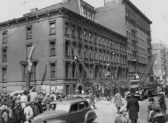 The Collyer house in 1947, when the police used ladders to gain access