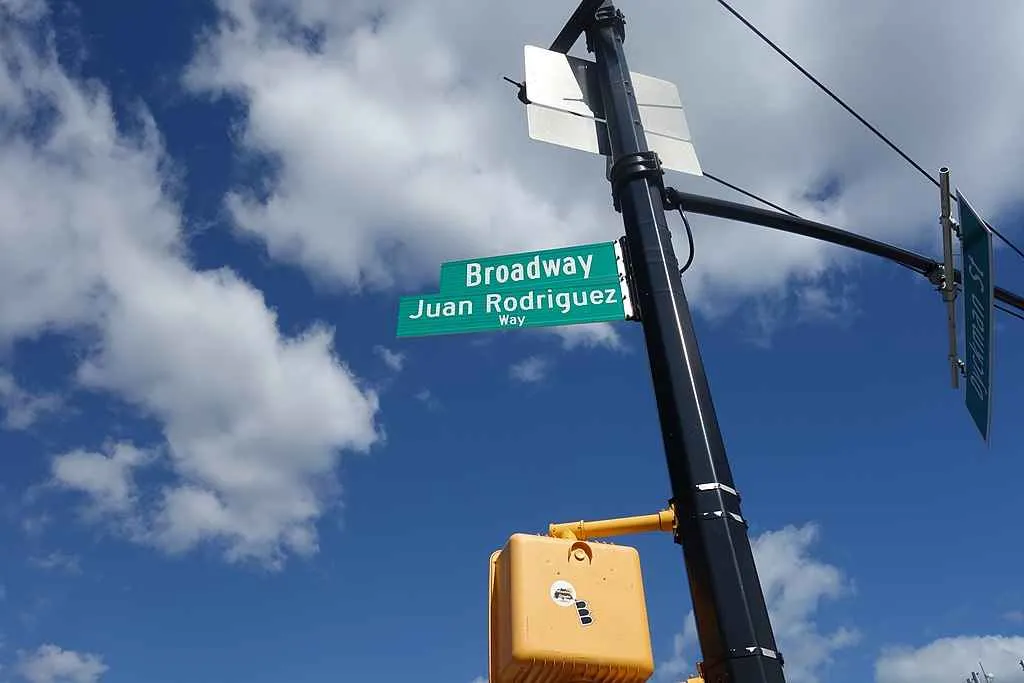 Dyckman St Bway - Riverside Dr - Juan Rodriguez Way