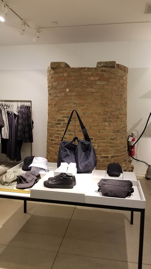 well murder and bag