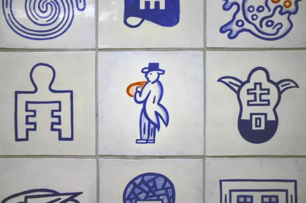 bing lee art subway station