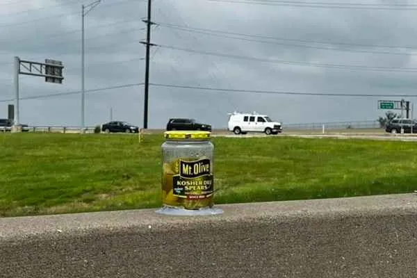 The mystery of the Des Peres Pickle Jar