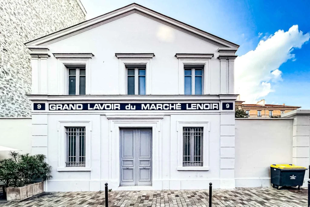 Paris’s last washhouse facade from the 19th century