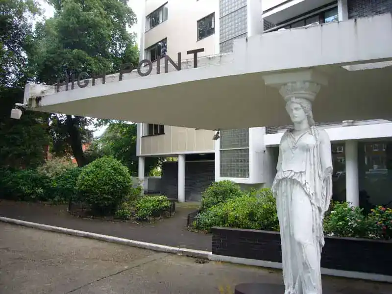 Sculptural detail of the caryatids at London’s Highpoint II building