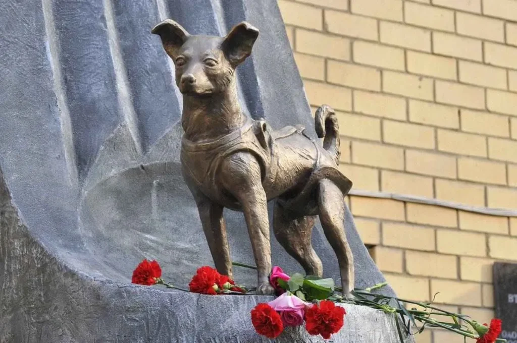 Bronze tribute to Laika, the Soviet space dog.